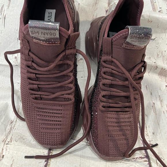 STEVE MADDEN Women's Maxima Sneakers Burgundy Rhinestone-8M - Picture 6 of 7